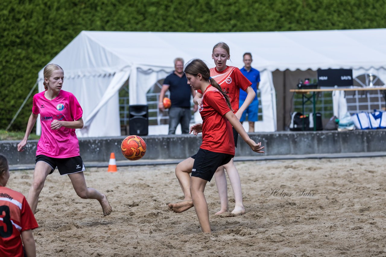 Bild 129 - wBJ/wCJ Beachsoccer Cup